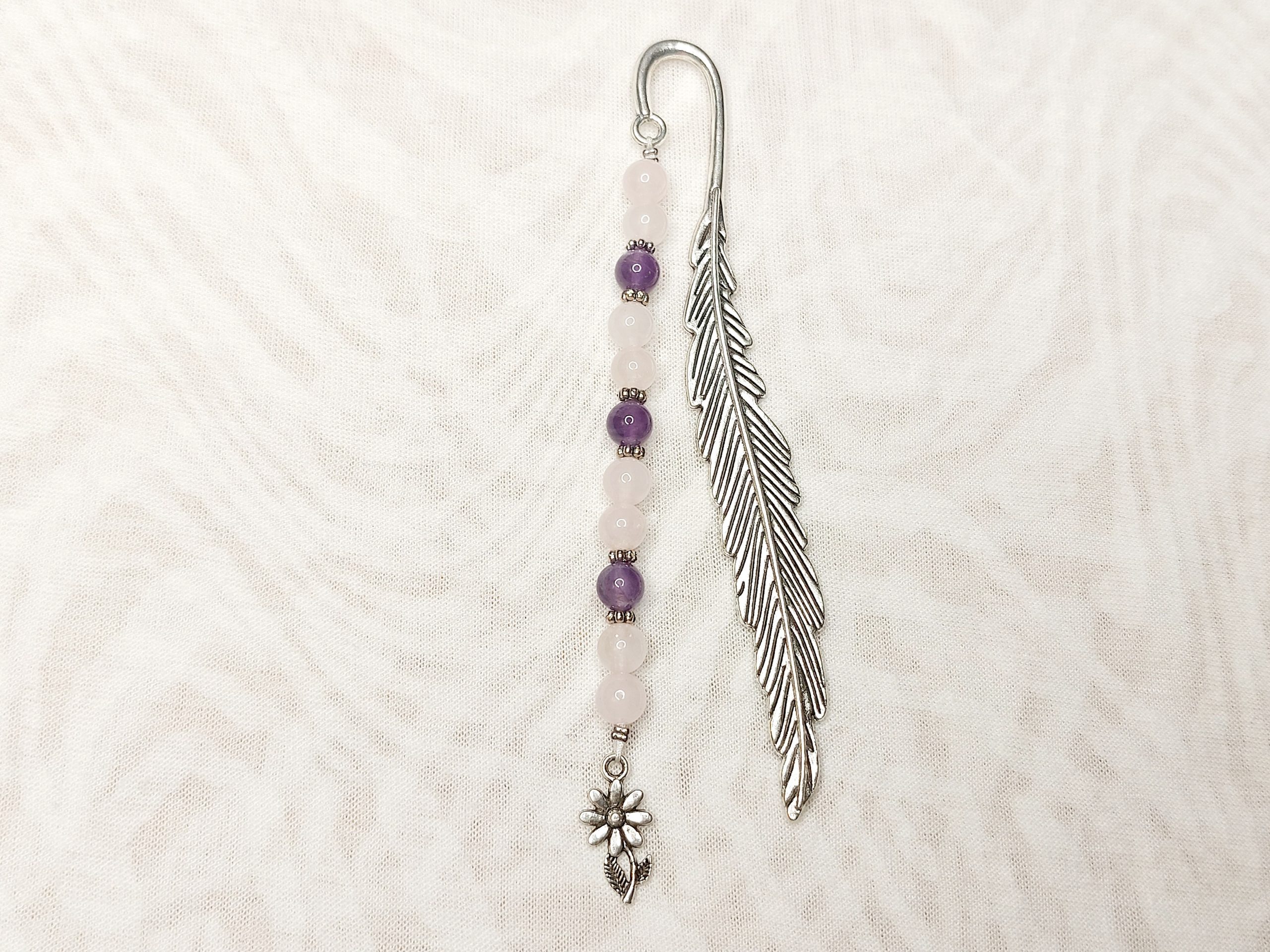 Lesezeichen Rosenquarz Amethyst Edelstein Silberfarben Feder – Bild 2